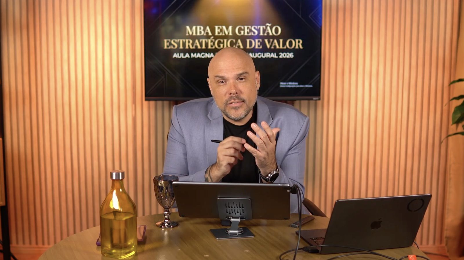 Grave sua turma inteira num só take no Studio B